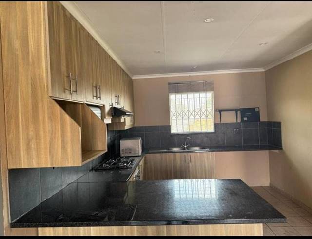 2 BEDROOM COMPLEX FOR SALE IN VORNA VALLEY